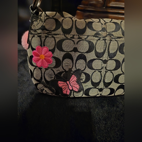 Coach Black And Gray Signature Soho Buckle - Picture 7 of 16